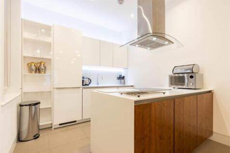 kitchen (1 of 1).jpg