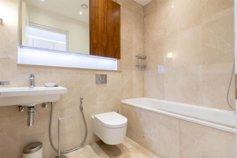bathroom (1 of 1).jpg