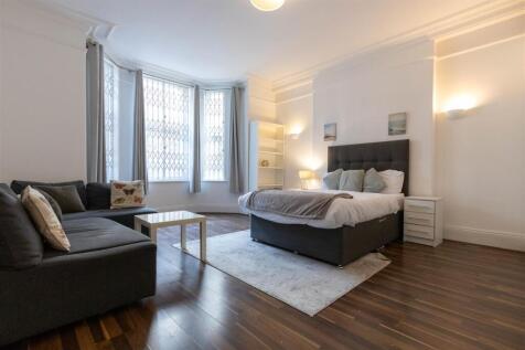 bedroom 3.jpg