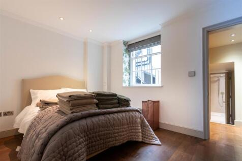 Bedroom 6 - Housekeeper.jpg