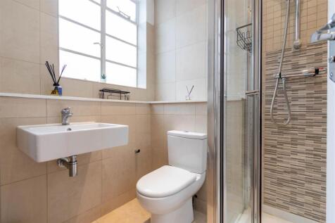 bathroom-2.jpg