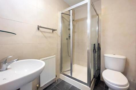 bathroom. (1 of 1).jpg