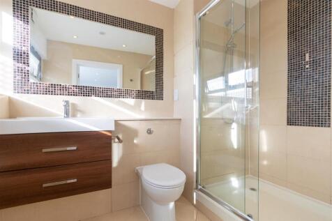 bathroom (1 of 1).jpg