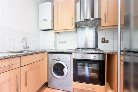 kitchen (1 of 1).jpg