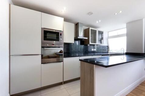 kitchen (1 of 1).jpg