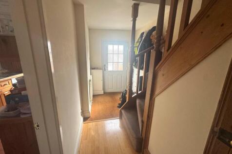 entrance hallway.jpg
