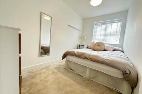 Bedroom 2.jpeg