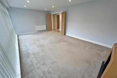 Living room pic 2