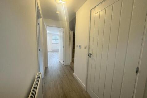 Hallway.jpeg