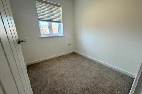 bedroom 3.jpg