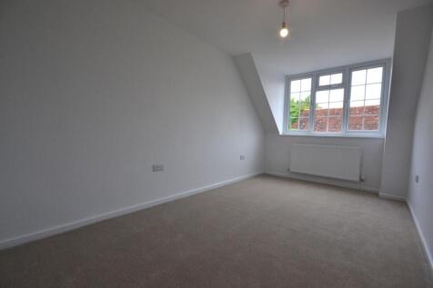 Bedroom 2.JPG