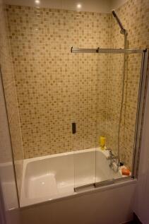 ensuite.jpg