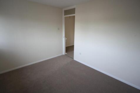 Bedroom 1.jpg