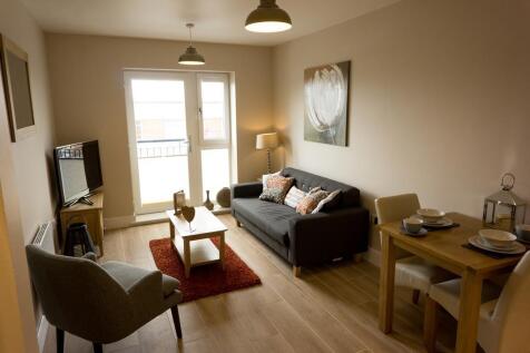 2 bed sitting room b.jpg