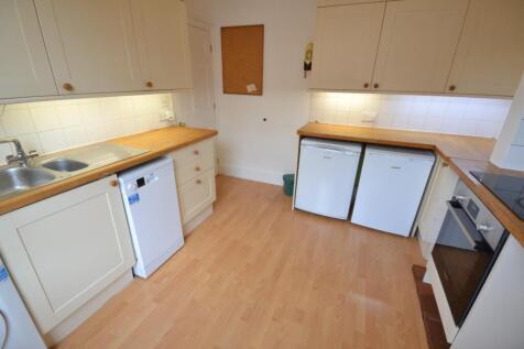 Kitchen pic 2.JPG