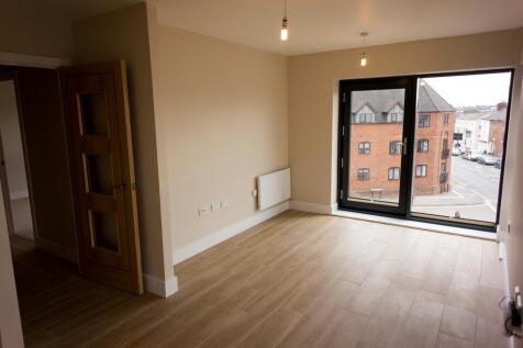 1 bed sitting room b.jpg