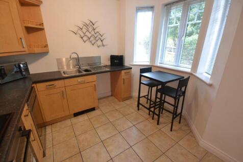 Kitchen pic 2.JPG