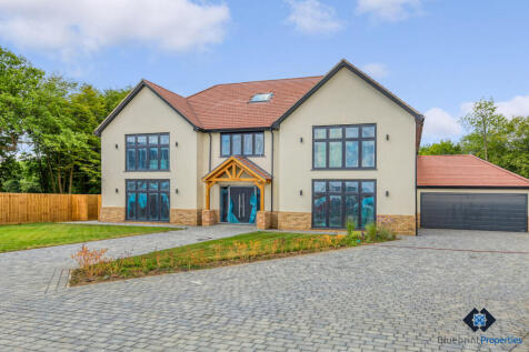 4 &amp; 5 Bedroom Detached Homes