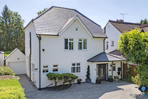 4 Bedroom Detached house