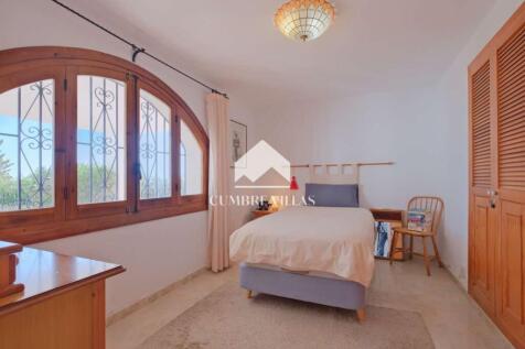 Property Image 28