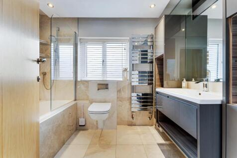4 MOSS LANE-18.jpg