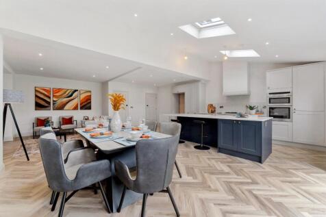 32 PINE ROAD-54.jpg