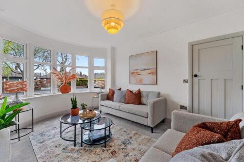 32 PINE ROAD-27.jpg