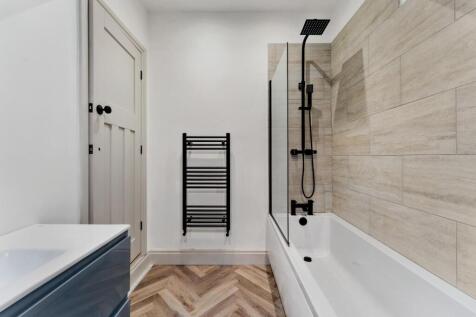 32 PINE ROAD-24.jpg