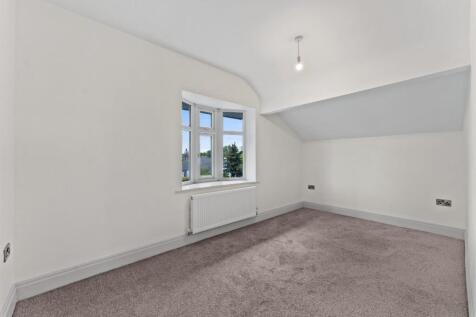 32 PINE ROAD-1.jpg