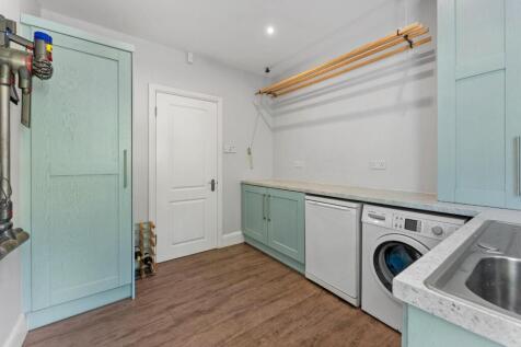 31 CARRWOOD AVENUE-48.jpg
