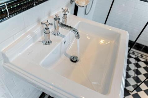 31 CARRWOOD AVENUE-56.jpg