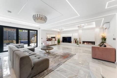 10 LAWTON AVENUE-17.jpg