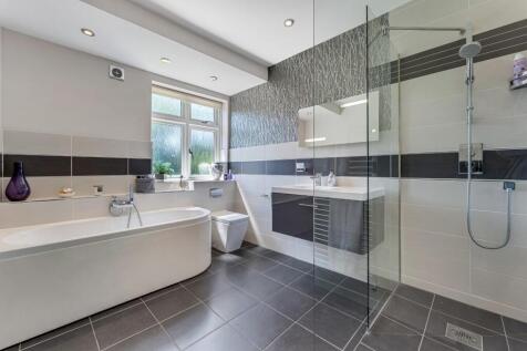 42 Moss Lane, SK7 1RD._-7.jpg