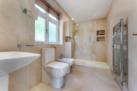 42 Moss Lane, SK7 1RD._-13.jpg