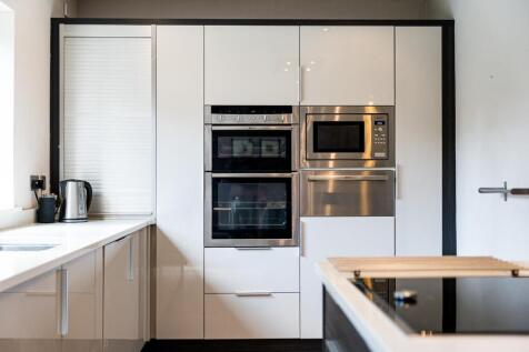 42 Moss Lane, SK7 1RD-45.jpg