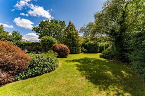 42 Moss Lane, SK7 1RD-3.jpg