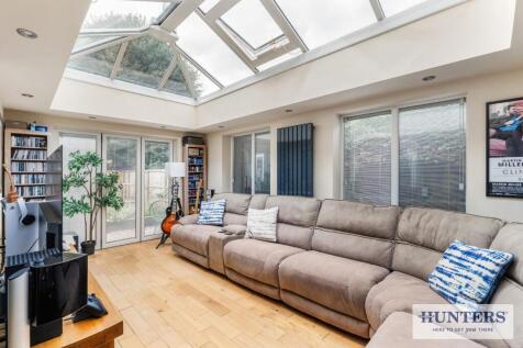 95881_7-West-View-Court-Yeadon (4) - Copy_low.jpg