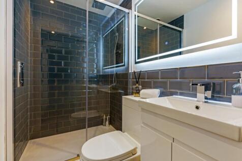 87787_6 Cairn Avenue Guiseley  (37)_low.jpg