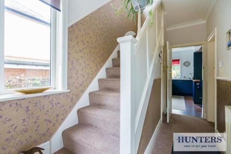 99933_5 Leeds Road Rawdon (11) - Copy_low.jpg