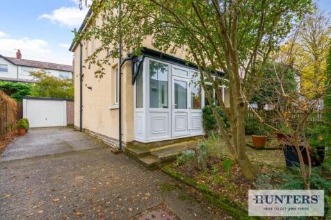 99933_5 Leeds Road Rawdon (2) - Copy_low.jpg