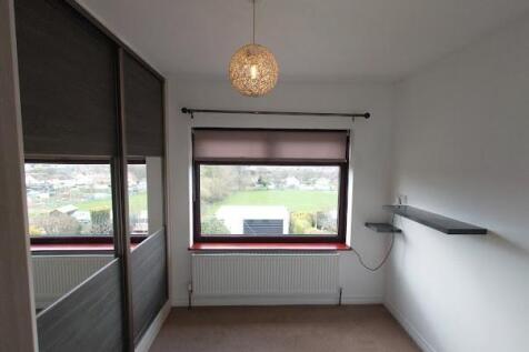 Larkfield bed 2.jpg