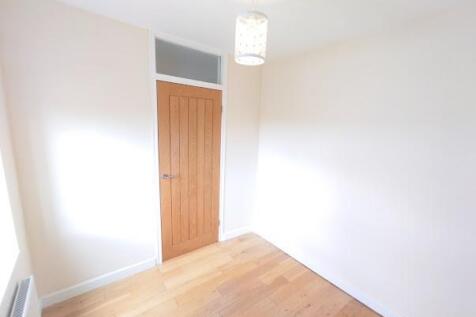 Larkfield bed 3.jpg