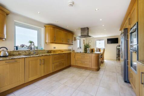 90682_Highfield-House-Cross-Lane  (21)_low.jpg