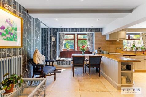 91538_Upcroft House Farm Carlton Lane Guiseley  (1