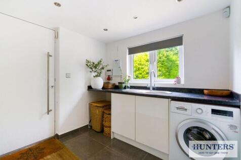 93537_71-Westgate-Guiseley  (7) - Copy_low.jpg