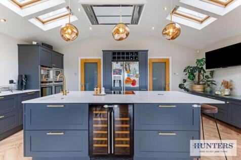 95745_22 Ridgeway Guiseley (9) - Copy_low.jpg