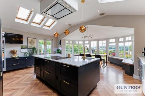 95745_22 Ridgeway Guiseley (11) - Copy_low.jpg