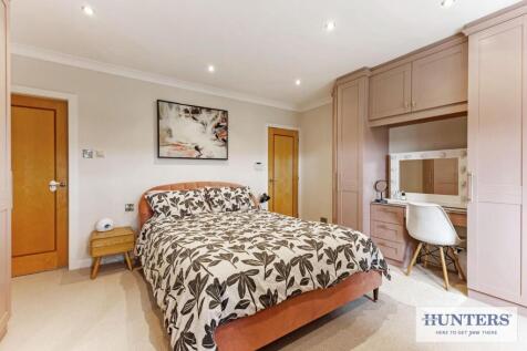 95745_22 Ridgeway Guiseley (16) - Copy_low.jpg