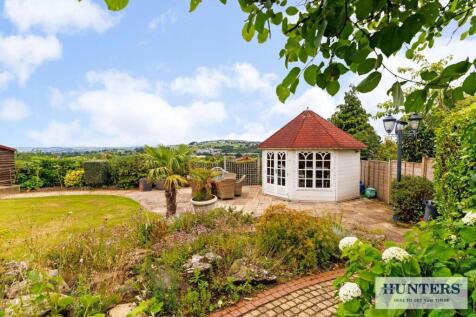 95745_22 Ridgeway Guiseley (25) - Copy_low.jpg