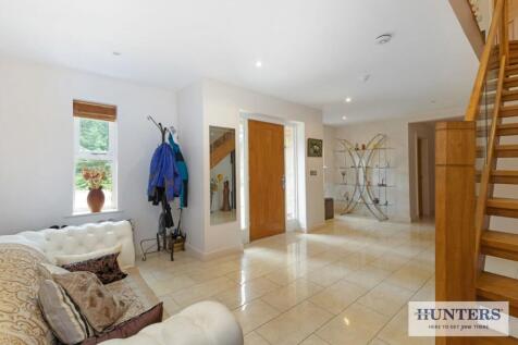 96880_Greenacres-Esholt-Avenue-Guiseley (27) - Cop